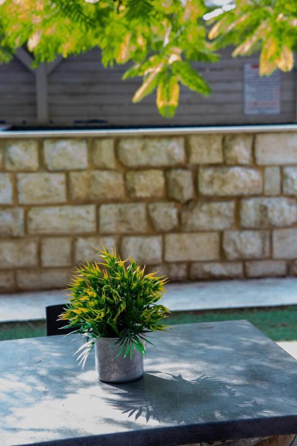 Berenice Winery Hotel ทิเบเรียส ภายนอก รูปภาพ